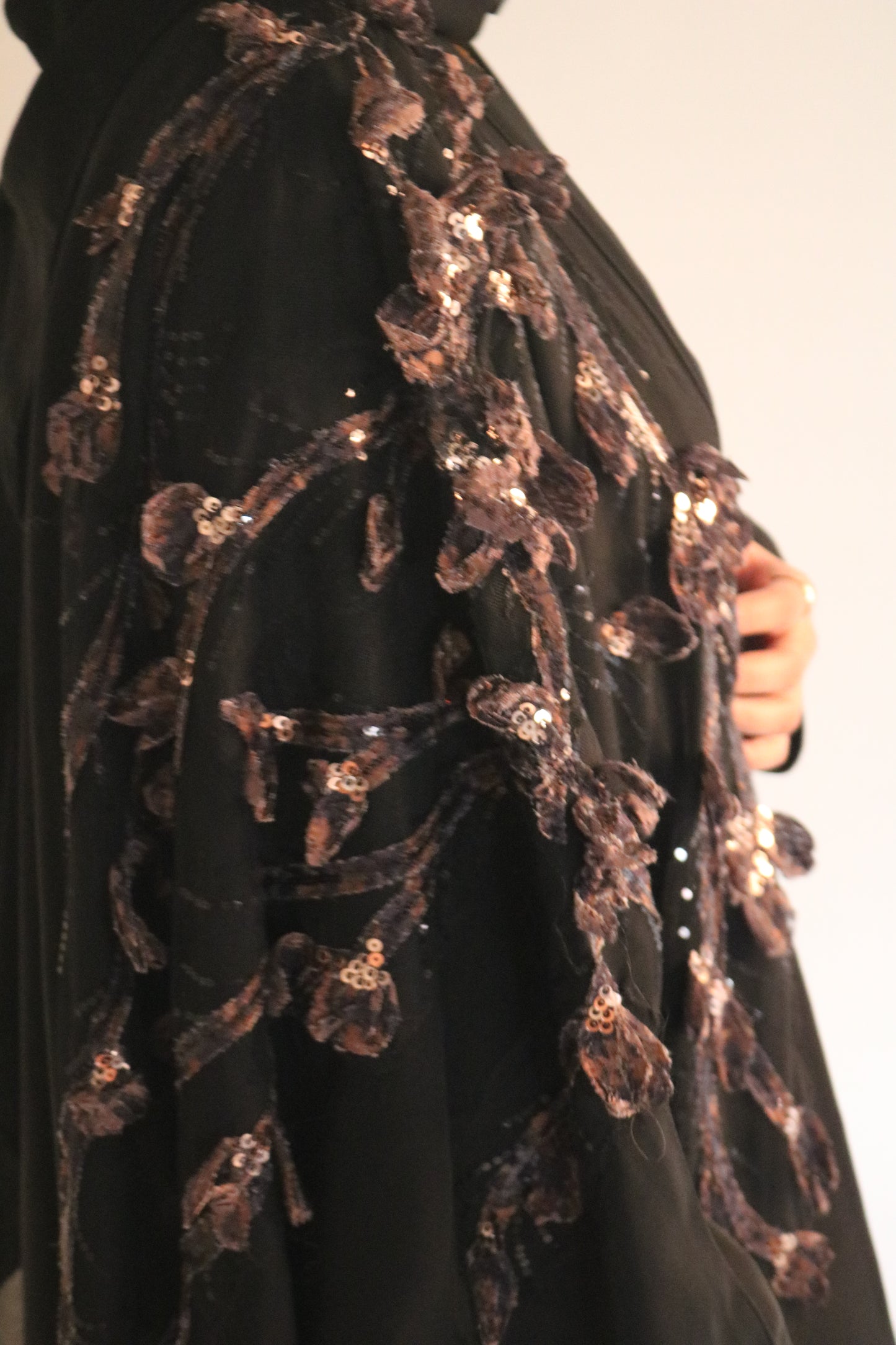 Black Farasha Abaya